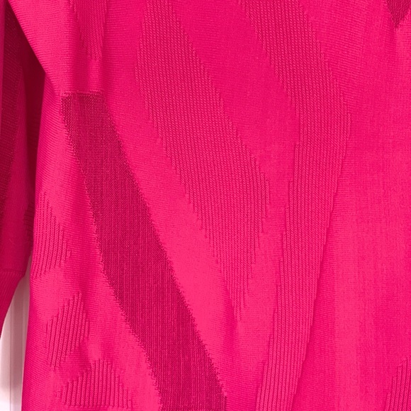 Joseph Ribkoff Size M Fuscia top - Picture 3 of 9